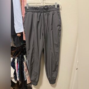 Woman’s Gray Jogger Pants
